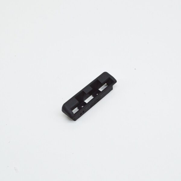 NEW AUDI A4 B8 REAR LEFT ROLLER SUNBLIND SUSPENSION LUG 8K5861789A4PK ORIGINAL - Image 5