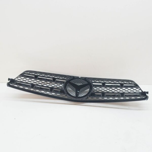 NEW MB C W204 FRONT BUMPER CENTER RADIATOR GRILLE A20488020839040 ORIGINAL - Image 5