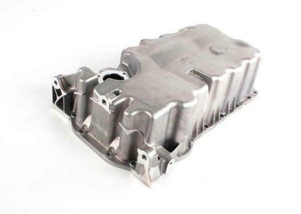 NEW VOLKSWAGEN SCIROCCO MK3 ENGINE OIL SUMP 06F103601J ORIGINAL - Image 5
