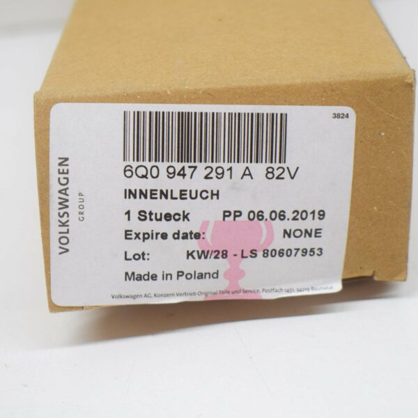 NEW VOLKSWAGEN JETTA A6 REAR INTERIOR AND READING LIGHT 6Q0947291A82V - Image 7