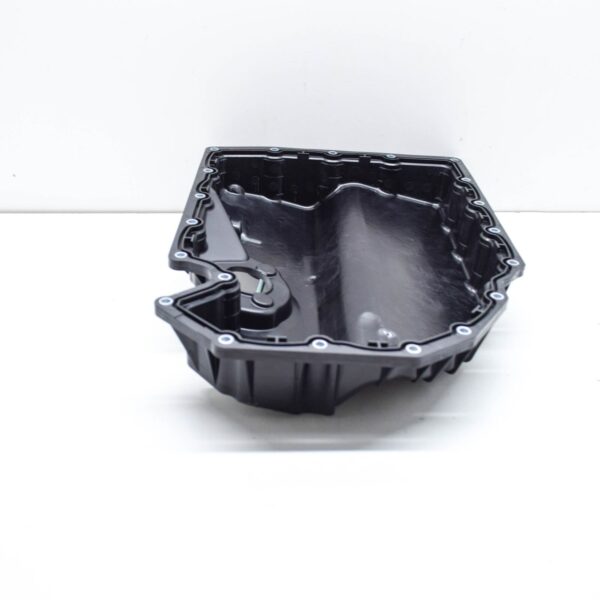 NEW VOLKSWAGEN JETTA MK7 A7 CRANKCASE LOWER OIL PAN PART 06K103600AA ORIGINAL - Image 5