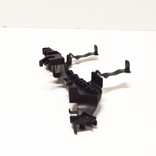 NEW MERCEDES BENZ C W205 FRONT AXLE RIGHT GUIDE CABLE DUCT A2055468080 ORIGINAL - Image 5