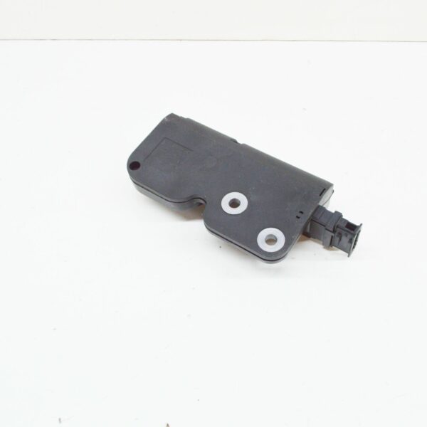 NEW VW TOUAREG 7L REAR STRIKER PLATE WITH MOTOR 7L0827511C - Image 7