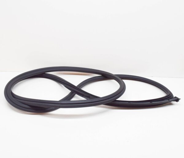 NEW BMW 1 E81 FRONT RIGHT DOOR WEATHERSTRIP SEAL 51767054028 ORIGINAL - Image 5