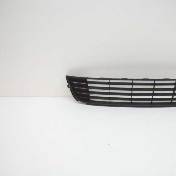 NEW VW CADDY 2K FRONT BUMPER LOWER CENTER GRILLE 1T0853677C9B9 - Image 7