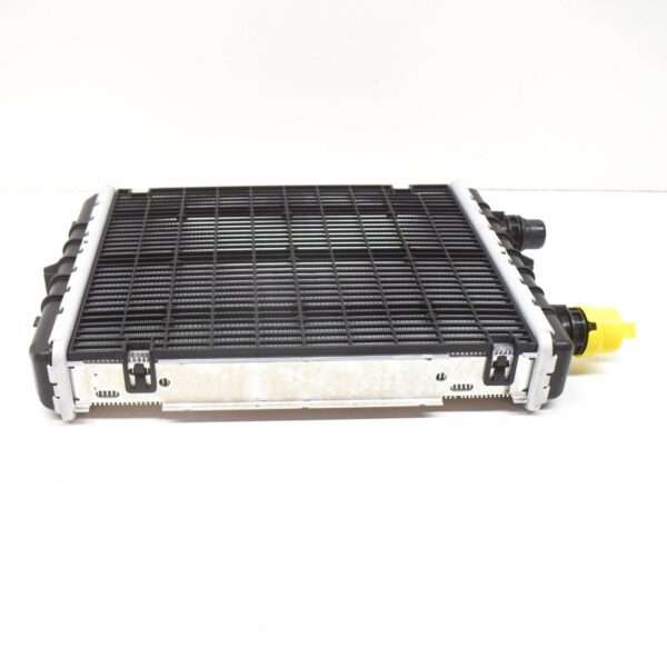 NEW MERCEDES-BENZ E W213 AMG AUXILIARY COOLANT RADIATOR A0995005800 - Image 5