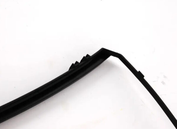 NEW BMW 5 E39 REAR RIGHT DOOR WINDOW FRAME 8190650 51348190650 ORIGINAL - Image 5