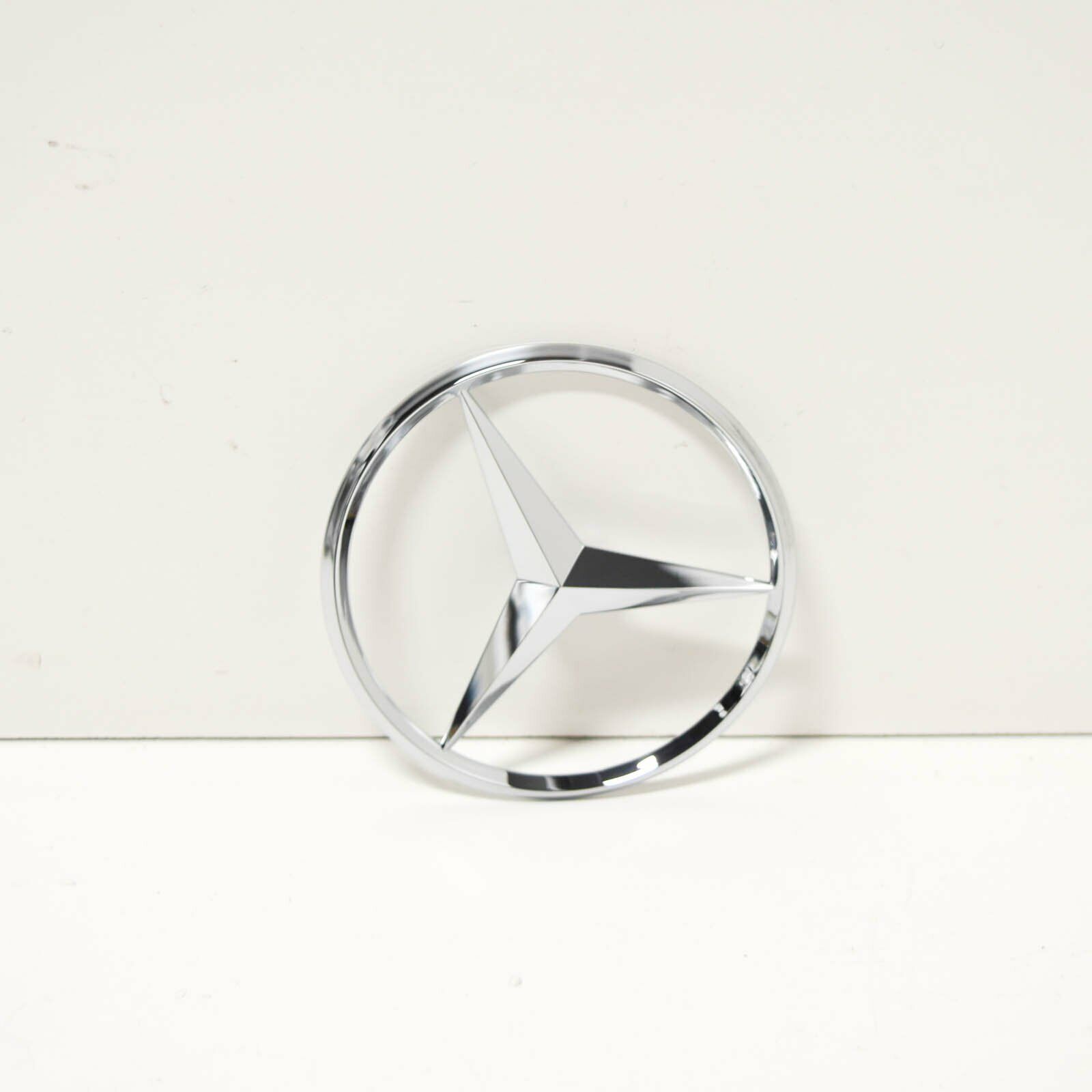 NEW MERCEDES-BENZ C-CLASS S204 TRUNK BOOT LID BADGE EMBLEM A2047580158 7 NEW MERCEDES-BENZ C-CLASS S204 TRUNK BOOT LID BADGE EMBLEM A2047580158 - Image 7