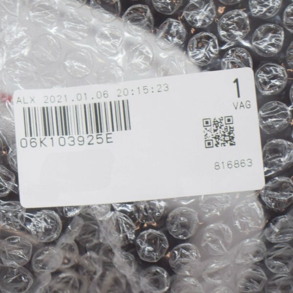 NEW AUDI A3 8V ENGINE TOP COVER 06K103925E - Image 7