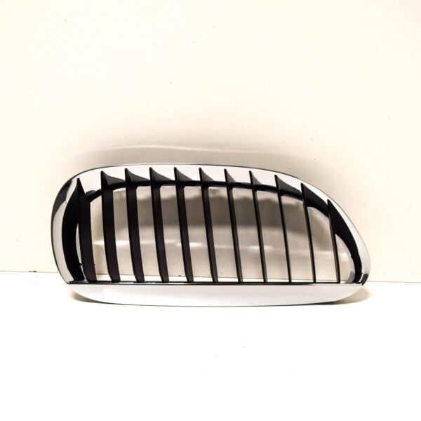 NEW BMW 6 E63 FRONT RIGHT AND LEFT FOG LIGHT GRILL 51137008916 / 51137008915 - Image 7