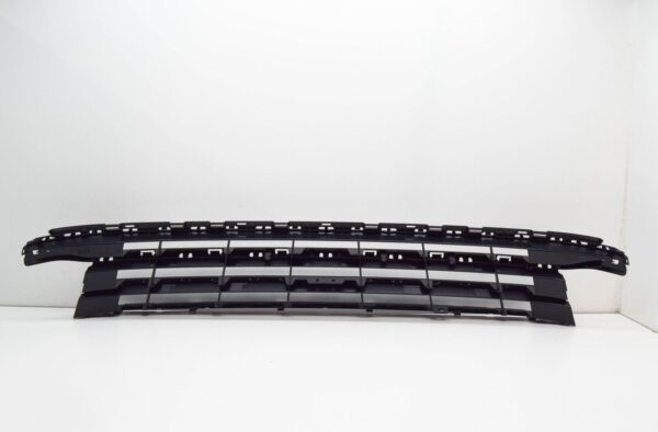 NEW VW PASSAT B8 3G FRONT CENTER LOWER BUMPER GRILLE 3G0853671B9B9 ORIGINAL - Image 5
