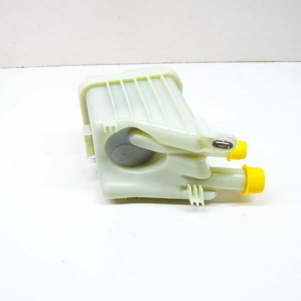 NEW AUDI Q7 4L OIL CONTAINER 7L6422371E - Image 7