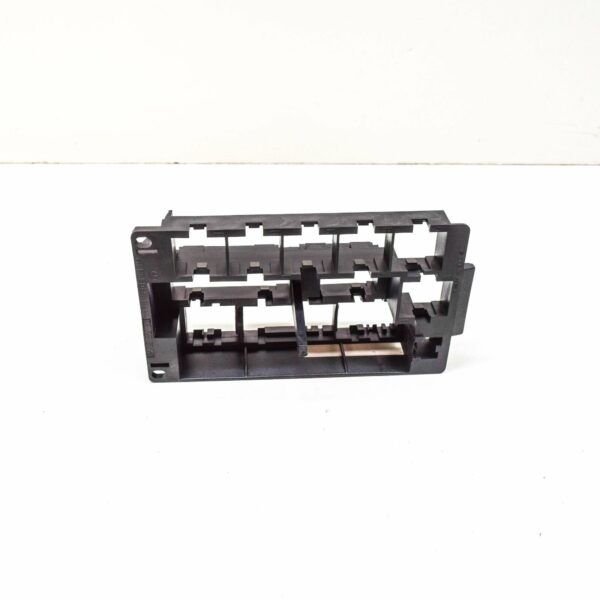 NEW MERCEDES-BENZ E-CLASS W124 FUSE RELAY HOLDER BRACKET 1245450140 ORIGINAL - Image 5