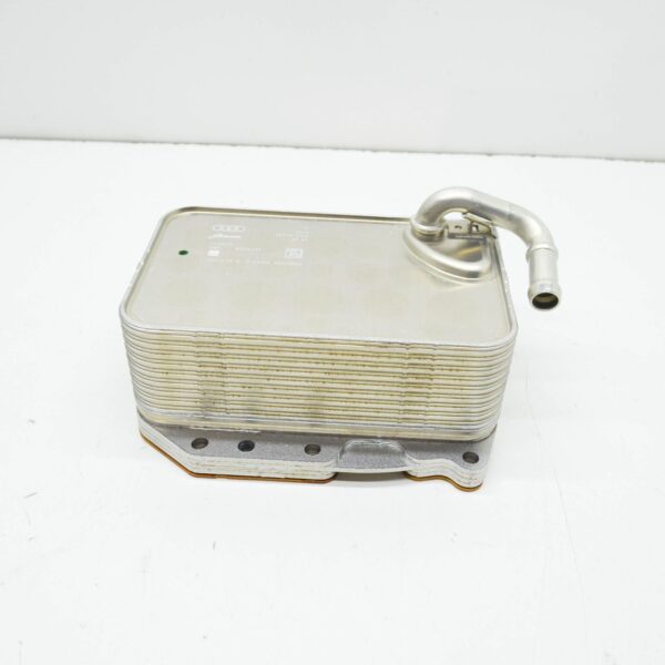 NEW AUDI A6 C8 ENGINE OIL COOLER 059117015K ORIGINAL OEM - Image 5