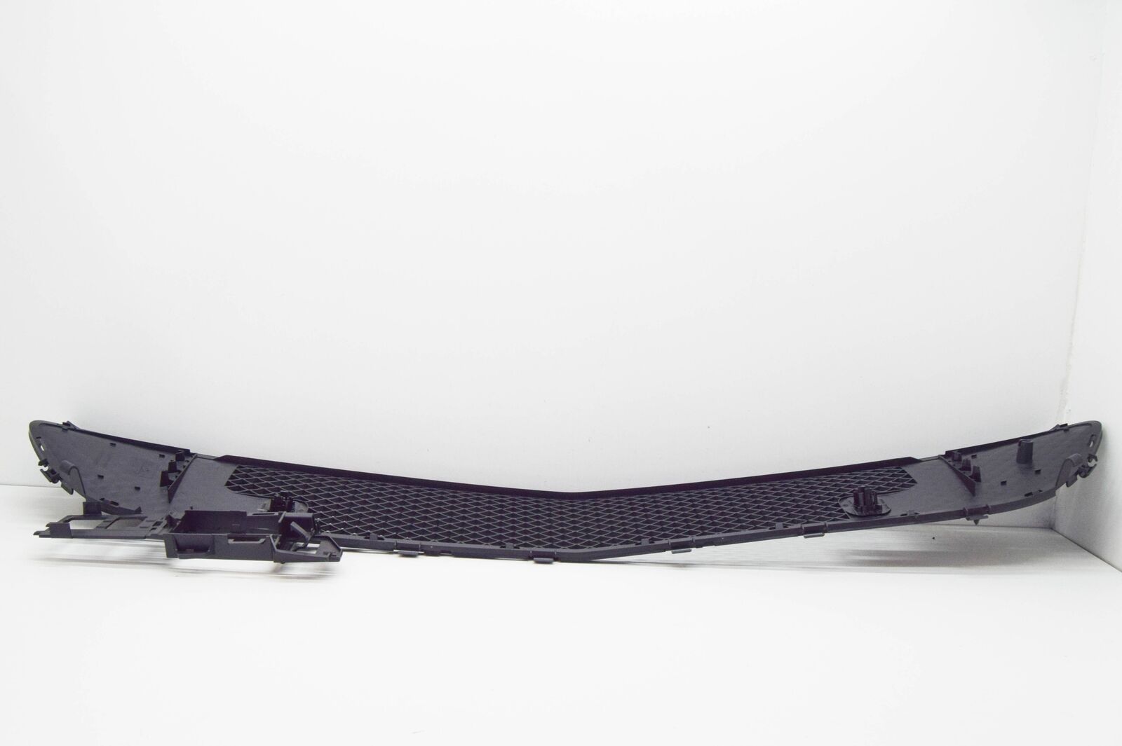 NEW MERCEDES-BENZ CLA COUPE C117 FRONT BUMPER LOWER GRILLE A1178801500 ORIGINAL 5 NEW MERCEDES-BENZ CLA COUPE C117 FRONT BUMPER LOWER GRILLE A1178801500 ORIGINAL - Image 5