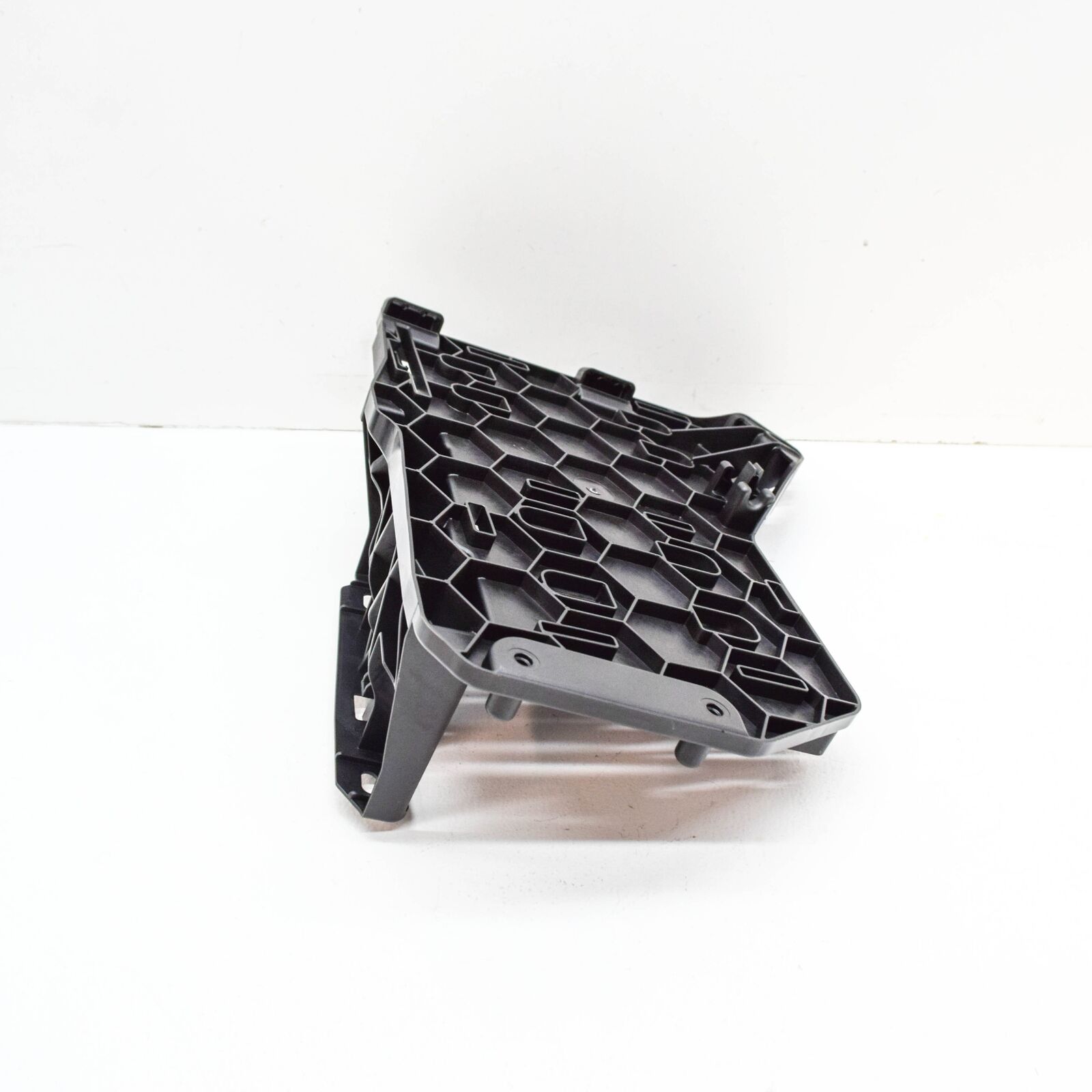 NEW AUDI A5 CABRIO F57 RADIO AMPLIFIER BRACKET 8W7907371 ORIGINAL 5 NEW AUDI A5 CABRIO F57 RADIO AMPLIFIER BRACKET 8W7907371 ORIGINAL - Image 5