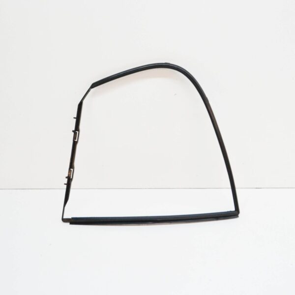 NEW BMW 3 E90 REAR RIGHT DOOR SIDE WINDOW VENT SEAL 7060220 51347060220 ORIGINAL - Image 5