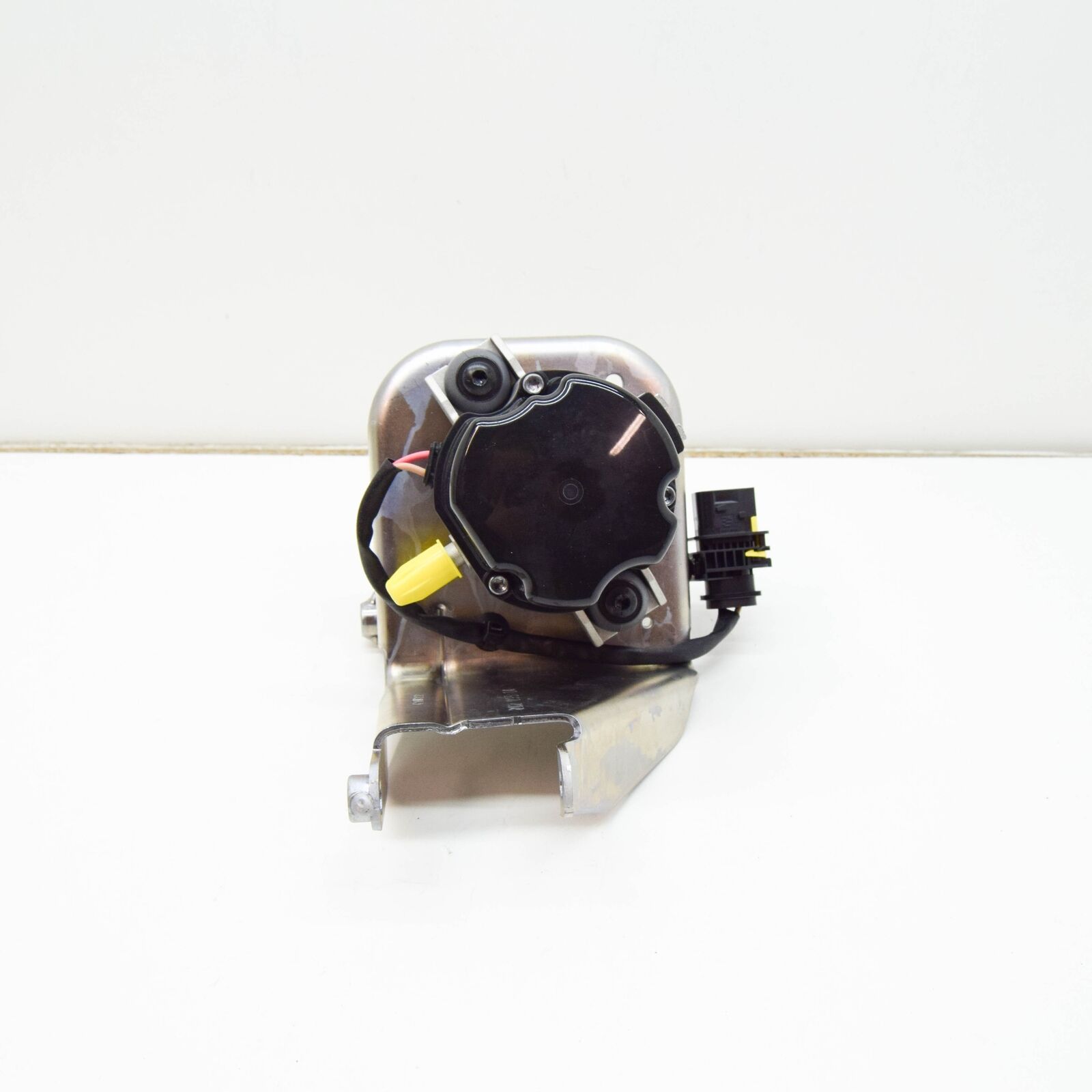 NEW MERCEDES-BENZ C W205 VACUUM PUMP A0004306132 2013 ORIGINAL 5 NEW MERCEDES-BENZ C W205 VACUUM PUMP A0004306132 2013 ORIGINAL - Image 5