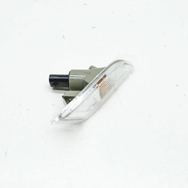 NEW VW MULTIVAN T6 FRONT RIGHT SIDE PANEL TURN SIGNAL 7LA949102 ORIGINAL - Image 5