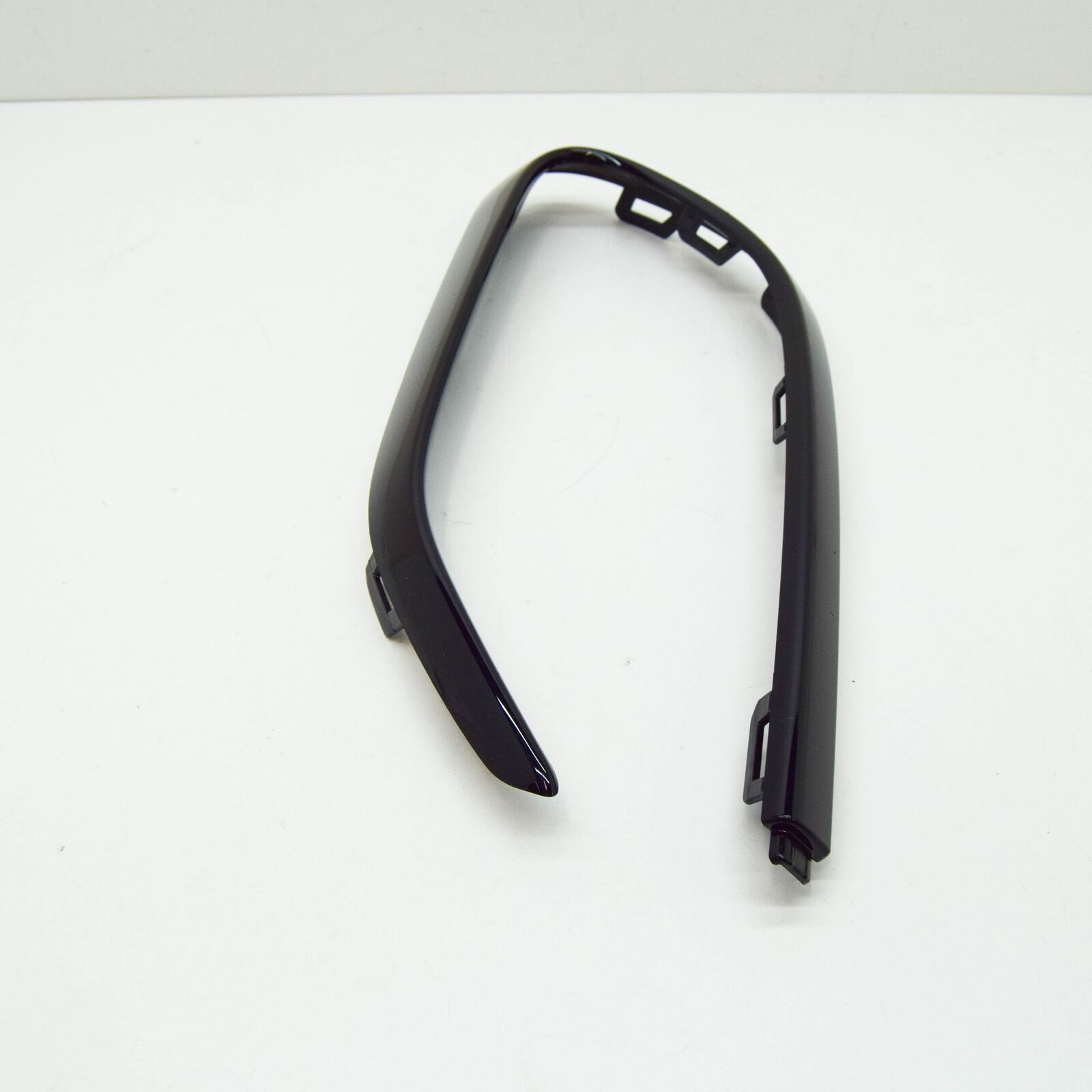 NEW MERCEDES-BENZ CLA COUPE C118 REAR LEFT STRIP TRIM A1188852302 ORIGINAL 5 NEW MERCEDES-BENZ CLA COUPE C118 REAR LEFT STRIP TRIM A1188852302 ORIGINAL - Image 5
