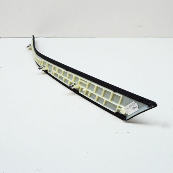 NEW AUDI Q8 REAR RIGHT D-PILLAR TRIM 4M8853216YW5 - Image 7