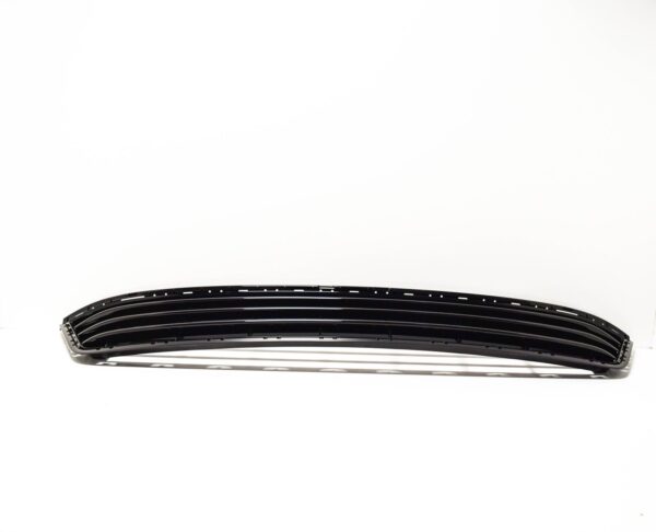 NEW VOLKSWAGEN GOLF MK7 FRONT BUMPER LOWER GRILLE R 5G0853677F041 2014 ORIGINAL - Image 5