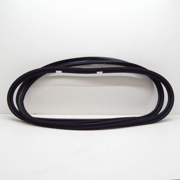 NEW MERCEDES-BENZ GLA H247 BOOTLID WEATHER STRIP SEAL A2477406400 ORIGINAL - Image 5