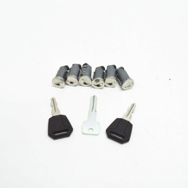 NEW VOLVO S60 MK1 ROOF RACK LOCK KIT 32147044 - Image 5