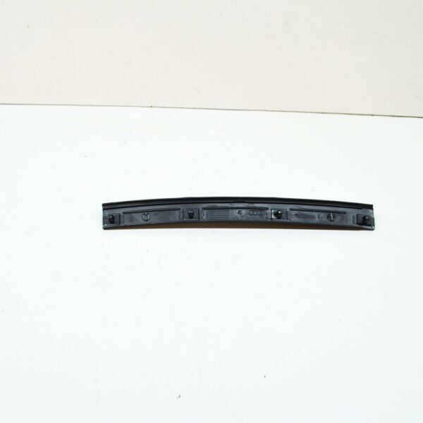 NEW AUDI Q2 GA FRONT BONNET HOOD LEFT IMPACT SEAL 81A823125 ORIGINAL - Image 5