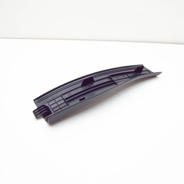 NEW MB GLA X156 REAR RIGHT ENTRANCE COVER STRIP A17668003749H68 ORIGINAL - Image 5