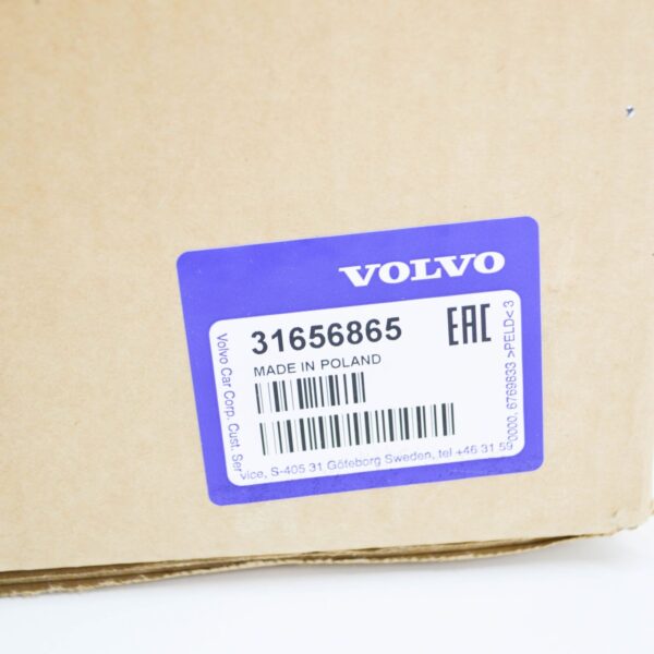 NEW VOLVO XC40 REAR LEFT BUMPER REFLECTOR 31656865 - Image 7