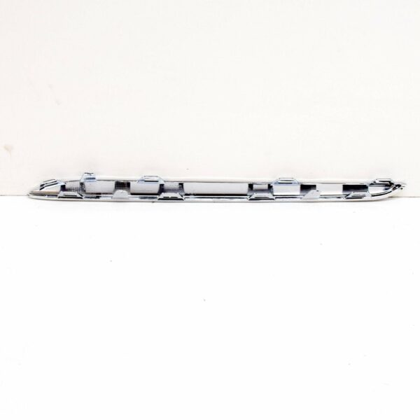 NEW MERCEDES-BENZ B W246 RADIATOR GRILLE BOTTOM RIGHT TRIM A2468882285 ORIGINAL - Image 5