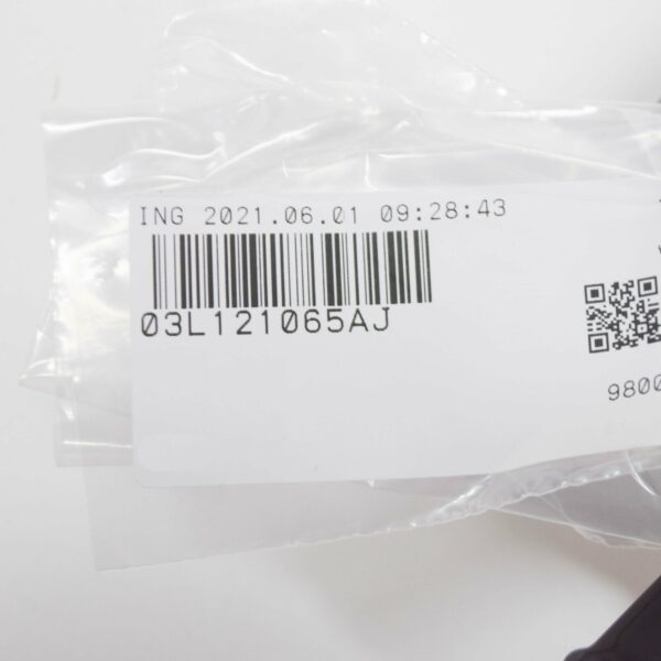 NEW AUDI A1 8X ENGINE COOLANT PLASTIC PIPE 03L121065AJ - Image 7