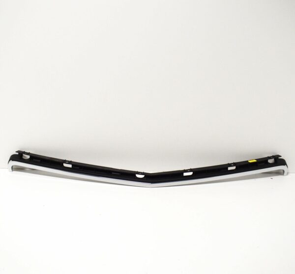 NEW MERCEDES-BENZ C W204 AMG FRONT BUMPER GRILLE UPPER TRIM A2048800983 - Image 5