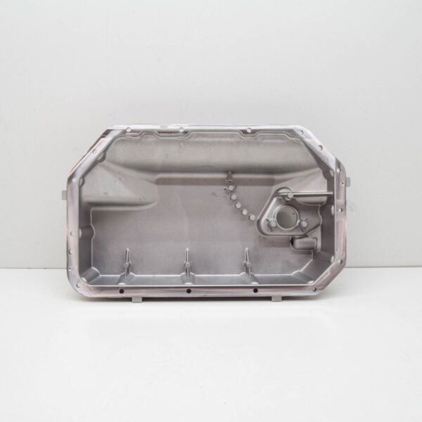 NEW MERCEDES-BENZ VITO W447 ENGINE OIL PAN A6510106319 ORIGINAL - Image 5