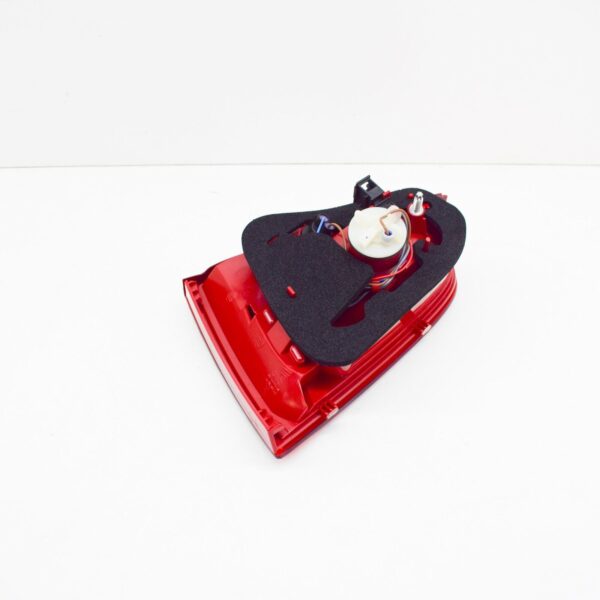 NEW AUDI A3 CONVERTIBLE 8P7 LEFT SIDE INNER TAILLIGHT 8P7945093 - Image 7