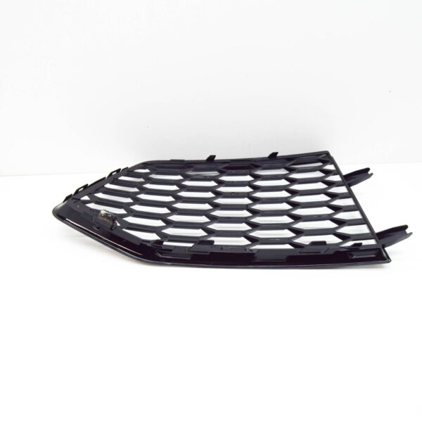 NEW AUDI RSQ3 8U FRONT RIGHT BUMPER AIR GUIDE GRILLE 8U0807682MT94 ORIGINAL - Image 5