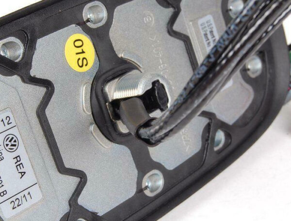 NEW VOLKSWAGEN TIGUAN 5N MK1 ANTENNA BASE 5N0035501B ORIGINAL - Image 5