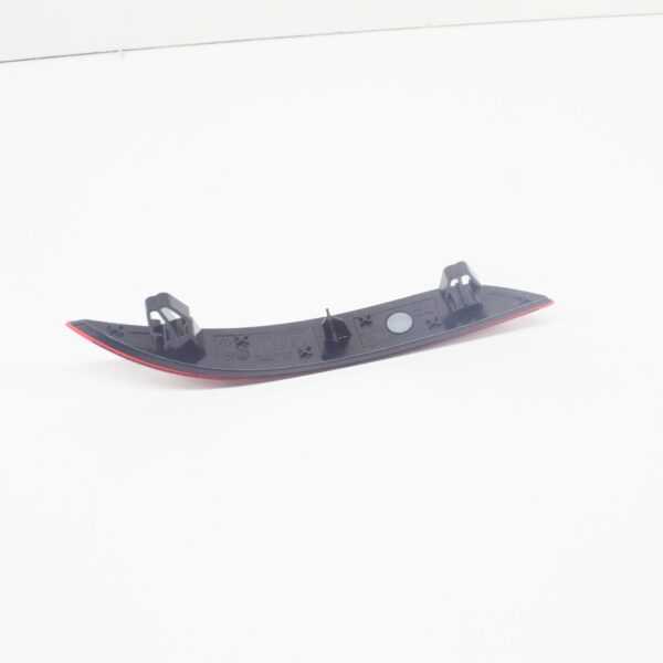 NEW AUDI A3 8V REAR LEFT BUMPER REFLECTOR 8V0945105A ORIGINAL - Image 5