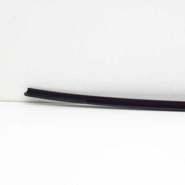 NEW SKODA SUPERB MK2 3T FRONT RH UPPER WINDSHIELD END TRIM 3T08543285AP ORIGINAL - Image 5