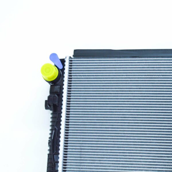 NEW AUDI RS3 8V ENGINE COOLING RADIATOR 8V0121251B ORIGINAL - Image 5