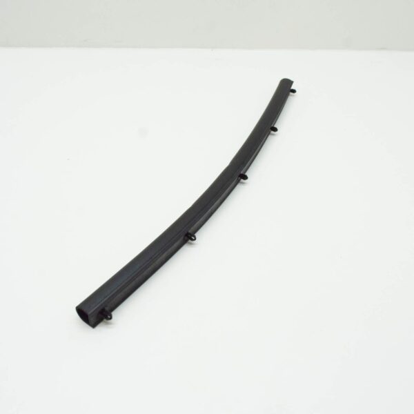 NEW VOLKSWAGEN JETTA MK7 FRONT LEFT BONNET HOOD SEAL 17A823707 ORIGINAL - Image 5