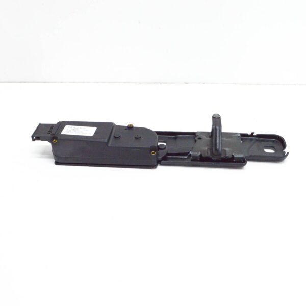 NEW AUDI Q7 4L STRIKER PLATE REAR 4F9827383G ORIGINAL - Image 5