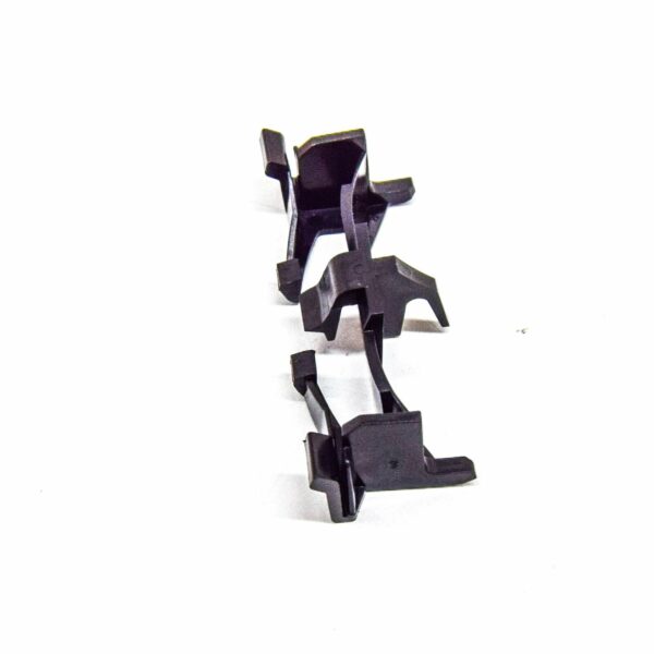 NEW MERCEDES-BENZ C C204 FRONT ROOF DRIP MOULDING CLIP A2049910398 ORIGINAL - Image 5