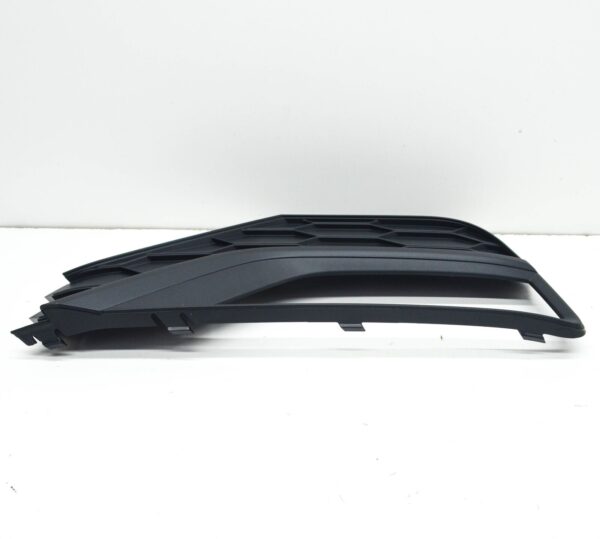 NEW VOLKSWAGEN AMAROK FRONT RIGHT FOG LIGHT GRILLE 2H6807490E9B9 - Image 7