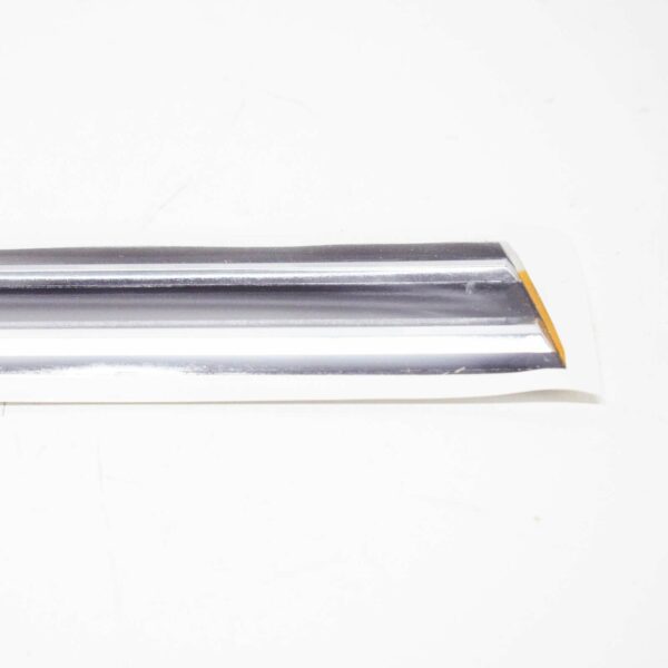 NEW VW ARTEON FRONT RIGHT DOOR EMBLEM R-LINE 3G8853688GDPJ - Image 7
