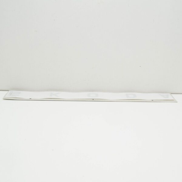 NEW SKODA KAROQ NU REAR TAILGATE LETTERING 565853687G041 ORIGINAL - Image 5