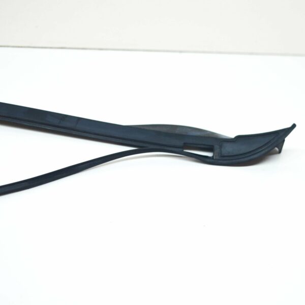 NEW BMW X4 F26 FRONT WINDSCREEN RIGHT VERTICAL SEAL TRIM 51317338616 ORIGINAL - Image 5