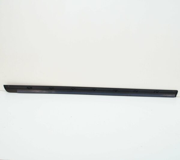 NEW AUDI A3 8P FRONT LEFT DOOR MOULDING 8P3853959JGRU - Image 7