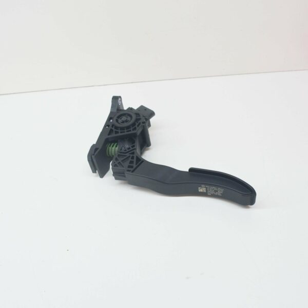 NEW MERCEDES-BENZ VITO W447 THROTTLE GAS PEDAL A9073010200 ORIGINAL - Image 5